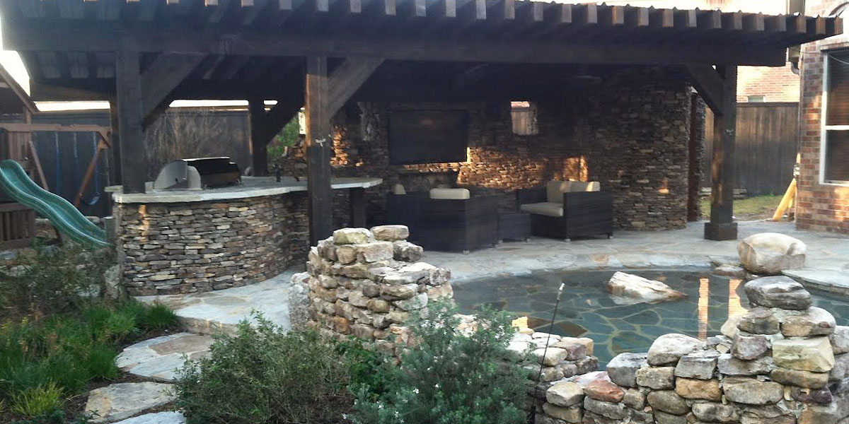 Patios & Outdoor Kitchens